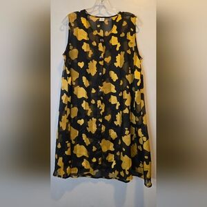 Yellow and Black Sleeveless Button-Up Blouse